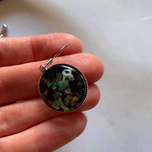 Flower Necklace and earrings set - Picture 4 of 4